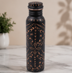 Bouteille en cuivre Eclipse Premium, motif gravé à la main, bienfaits ayurvédiques, récipient en cuivre pour boissons, vente en gros, Inde - Product Image 6