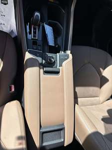 Toyota Grand Highlander Platinum AWD Usado 2025 - Product Image 5