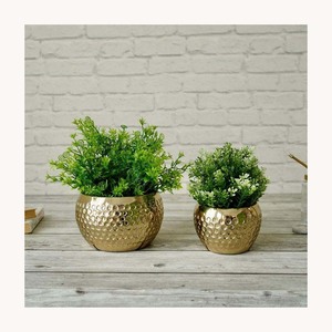 Pot de fleurs en métal de luxe, jardinière décorative moderne, personnalisable, nouvelle arrivée, décoration de jardin et de maison haut de gamme, vente en gros - Product Image 1