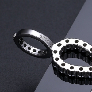 จี้รูปกางเขนอังค์ประดับมอยส์ซาไนต์สีดำ - ผลิตจากเงินแท้ 925 ชิ้นงานคลาสสิกที่ได้รับแรงบันดาลใจจากศรัทธา เครื่องประดับคริสเตียนทำมือ - Product Image 6