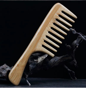 Peine para el Cabello Hecho a Mano con Madera de Neem, Forma Natural, Ecológico, Accesorio Decorativo de Curio Craft - Product Image 5