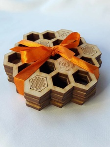 Sous-verre en bois hexagonal alvéolé découpé au laser, en bois massif, résistant à la chaleur, pour boissons, protection de table moderne, décoration de cuisine - Product Image 4