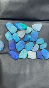 Venta al por Mayor de Gemas Naturales de Calidad Increíblemente Hermosas, Opalinas Azules Australianas Dobles, Gemas Sueltas para Joyería - Product Image 4