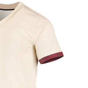 Camiseta de Fútbol Americano con Cuello en V, Personalizada con Sublimación Griega, Transpirable, 100% Poliéster, Estilo Vintage para Adultos, Ligera, Tipo Béisbol - Product Image 3