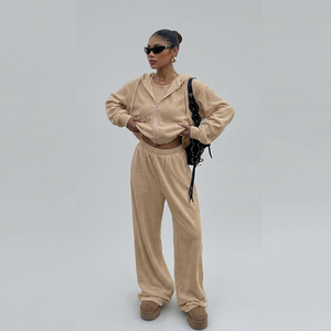 Ensemble de survêtement pour femme, coupe ajustée, en molleton, avec fermeture éclair, capuche, longueur intégrale, surdimensionné, deux pièces - Product Image 1