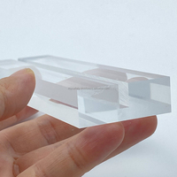 Support de carte de nom en acrylique transparent gravé personnalisé pour entreprises, sans MOQ, présentoirs de numéros de table en plastique personnalisés, QR
