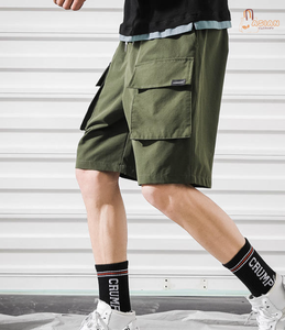 Shorts cargo vert olive pour homme, taille mi-haute, cordon élastique, style bermuda décontracté avec poches, tissu en toile 100% coton - Product Image 1