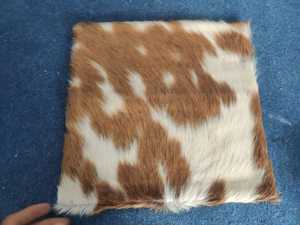 Housses de coussin et d'oreiller carrées en peau de vache véritable avec poils, épaisses et à poils longs, adaptées aux animaux de compagnie - Product Image 2