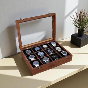 Organisateur de bijoux en bois de luxe très demandé avec miroir et serrure, boîte élégante pour montres, disponible à la vente - Product Image 5