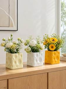 Jarrón Moderno de Cerámica con Forma de Queso y Función de Juguete Sensorial, Florero de Mesa con Acabado Plateado Europeo para Decoración del Hogar - Product Image 1