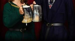 Corne à boire viking de qualité supérieure, tasse à bière avec poignée polie brillante, couleurs personnalisables, style européen, pour fêtes, Inde - Product Image 4