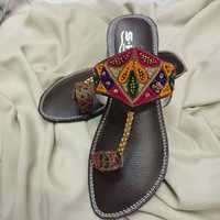 Chaussures plates d'été sans lacets, style ouvert, ornées de strass, fabriquées au Pakistan, style indien Punjabi, tailles et couleurs personnalisées, prix de gros