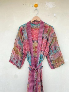 Fabuleux Robe Kimono en mousseline de coton pour femme à manches longues col en V floral fait à la main - Product Image 3