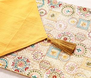 Camino de Mesa de Rayón Bordado con Flores de Lujo y Borlas, Decoración Ecológica para el Hogar, Bodas, Restaurantes y Hoteles - Product Image 3