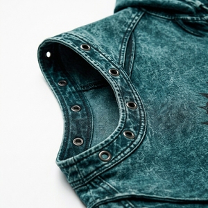 Débardeur à capuche personnalisé pour homme, style streetwear décontracté, imprimé graphique gothique, effet vieilli, pour l'été et les activités de plein air - Product Image 6