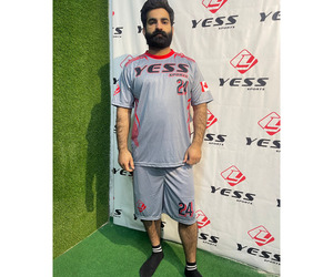 Uniformes de Fútbol de Poliéster Sublimado de Primera Calidad, Diseño de Logotipo Personalizado, Precio al por Mayor OEM, Conjuntos de Diferentes Estilos - Product Image 3