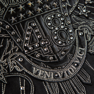 Veste universitaire en cuir de vache écologique imperméable avec logo brodé personnalisé, patchwork en cuir de mouton noir et col montant en cuir PU - Product Image 3