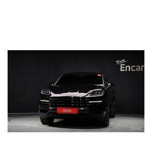 Porsche Cayenne 3.0 Coupé 2024, 20,168 km, Volante a la Izquierda, Caja de Cambios Automática, Asientos de Cuero con Cámara Trasera - Product Image 3