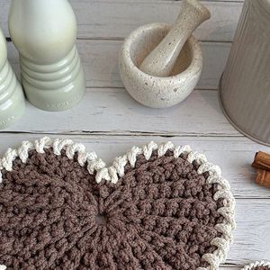 Warm Handcrafted Crochet Heart Coasters Brown Cream Edge Drink <b>Protectors</b> Heatproof Holiday <b>Table</b> Toppers Home Essential - Product Image 5
