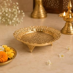 Bol en métal chinois traditionnel fait main avec finition polie et motif floral complexe pour cadeau de mariage - Product Image 4