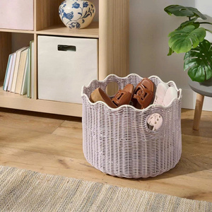 <b>Soft</b> Pastel Pink Rattan Scalloped <b>Storage</b> <b>Basket</b> Handmade Fresh Arrival Round <b>Storage</b> <b>Basket</b> With Scalloped Edge - Product Image 4