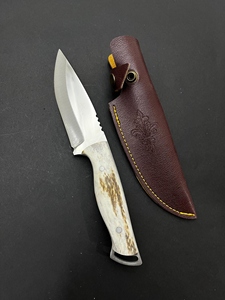 Couteau de chasse artisanal en acier Damas 1095 de qualité industrielle, manche en Micarta, revêtement noir au poudre, stock usine disponible - Product Image 3