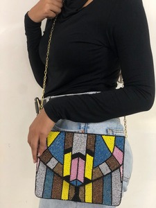 Pochette perlée à motif géométrique Sac à main de soirée personnalisé pour fête, mariage et mode Sac à main élégant - Product Image 4