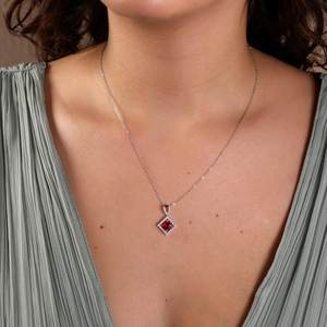 Collar de Plata con Trébol de Rubí Genuino, Joyería con Piedra Roja de Rubí de Laboratorio, Regalos de Aniversario y Cumpleaños para Ella - Product Image 5