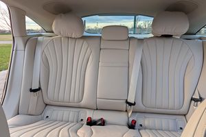 Voiture d'occasion propre et abordable, Mercedes-Benz EQS 450 berline 2022, prête à être expédiée - Product Image 3