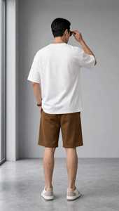 ชุดเสื้อยืดสีขาว กางเกงขาสั้นสีน้ำตาล แบรนด์ ONETEN APPARELS สำหรับผู้ชาย คอกลม แขนสั้น เป็นมิตรกับสิ่งแวดล้อม สไตล์สตรีทแวร์ ใส่สบายๆ ในฤดูร้อน ทรงหลวม - Product Image 4