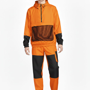 Survêtement à capuche pour homme, orange et noir, avec blocs de couleur, manches longues, respirant, coupe-vent sportif avec empiècements en mesh et poches latérales - Product Image 1