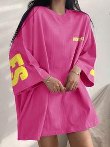 เสื้อยืดคอกว้างลายทางทรงสลิมฟิตผ้าโพลีเอสเตอร์/คอตตอนสไตล์สตรีทแวร์ราคาส่งถูกสำหรับผู้หญิง รับสกรีนโลโก้ แขนสั้นความยาวปกติ - Product Image 4