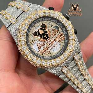 Montre élégante en moissanite avec des accents de pierres brillantes et un design confortable pour le poignet, idéale pour un usage quotidien et les occasions spéciales - Product Image 1