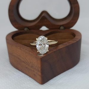 Bague de fiançailles tendance en or jaune 1 carat pour femme, diamant ovale de laboratoire, style classique - Product Image 2