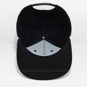 Gorras Snapback de Alta Calidad con Logotipo Personalizado de Fábrica en Vietnam, Visera Plana, Estructuradas, con Cuerda Decorativa, Estilo Casual Urbano - Product Image 4