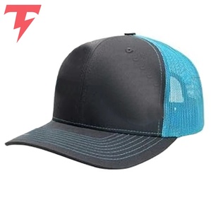 Gorra trucker premium con espalda de malla, diseñada para brindar comodidad, transpirabilidad y durabilidad, lo que la convierte en perfecta para deportes, viajes y actividades al aire libre. - Product Image 4