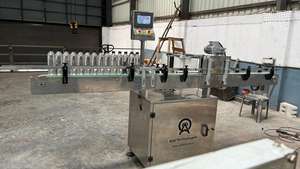 Máquina etiquetadora de botellas redondas - Product Image 2