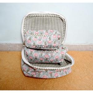 Ensemble de 3 trousses de toilette matelassées faites à la main en 100 % coton avec fermeture éclair, imperméables, réutilisables et écologiques, petites pochettes de maquillage - Product Image 4