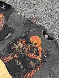 เสื้อยืดโอเวอร์ไซส์ยูนิเซ็กซ์ผ้าฝ้ายแท้ 100% 300 GSM แบบเฟรนช์เทอร์รี่ พิมพ์ลาย DTG ตกแต่งแบบดิสเทรส พร้อมดีเทลหมุดโลหะ - Product Image 2