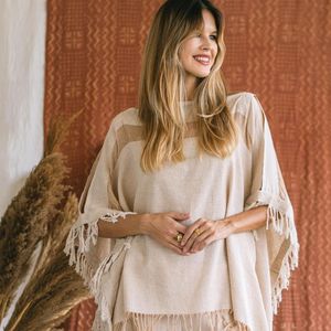 เสื้อปอนโชผ้าฝ้ายดิบสไตล์โบฮีเมียนสำหรับผู้ชายและผู้หญิง สไตล์ยิปซีฮิปปี้ เปิดไหล่ เสื้อคลุมสำหรับงานเทศกาล แต่งชายครุย เหมาะสำหรับงานปาร์ตี้และชุดไปเที่ยวชายหาด - Product Image 1