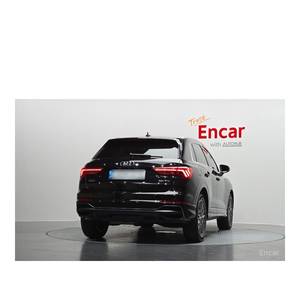 Audi Q3 35 TDI Premium 2023, 53,205 km, Diésel, Asientos de Cuero, Volante a la Izquierda, con Cámara Trasera - Product Image 4