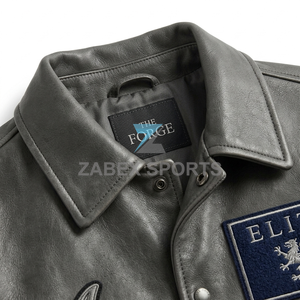 Chaqueta Universitaria Personalizada Premium para Hombre, Resistente al Viento, Ecológica, Ropa de Calle de Invierno, Colores Personalizados, Logotipo, Hecha en Pakistán - Product Image 3