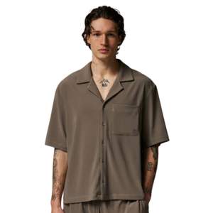 Chemise Homme Côtelée Boutonnée Manches Courtes Coupe Décontractée Été Couleur Unie Fourniture en Gros OEM - Product Image 5