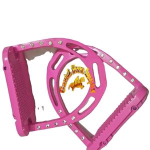 ใหม่ 2024 ม้าม้าเอี๊ยมอลูมิเนียมน้ําหนักเบาม้าคริสตัล Jinn เอี๊ยมขายส่งที่กําหนดเองทําอุปกรณ์อาน - Product Image 5