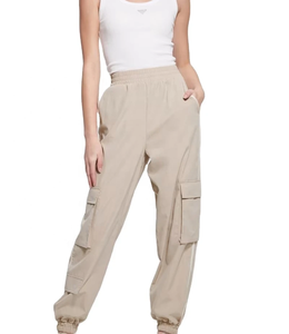 Ensemble survêtement coupe-vent léger 2 pièces pour femme, style streetwear, respirant, avec fermeture éclair, impression de logo personnalisé, 100 % nylon – Vente chaude - Product Image 3