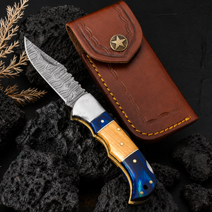 Couteau pliant artisanal en acier Damas avec manche en bois bleu, étui en cuir, personnalisable OEM/ODM, couteau de chasse d'extérieur à bord biseauté - Product Image 2