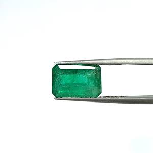 มรกตสีเขียว 4.57 กะรัต จากแซมเบีย พลอยหลวม (5.25 รัตติ) - Product Image 1