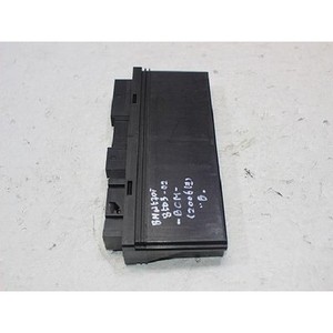 ECU และโมดูลคอมพิวเตอร์มือสองสำหรับรถยนต์ซีรีส์ 5 รุ่น 6135695714001 - Product Image 4