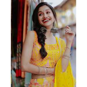 Encantador amarillo impreso Organza Haldi Wear Lehenga Choli - Product Image 3