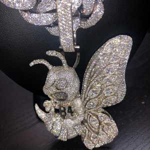 Colgante de Mariposa de Moissanita de Lujo, Plata de Ley 925, Corte Brillante Redondo, Microincrustaciones, Amuleto Temático, Joyería de Regalo Unisex - Product Image 5